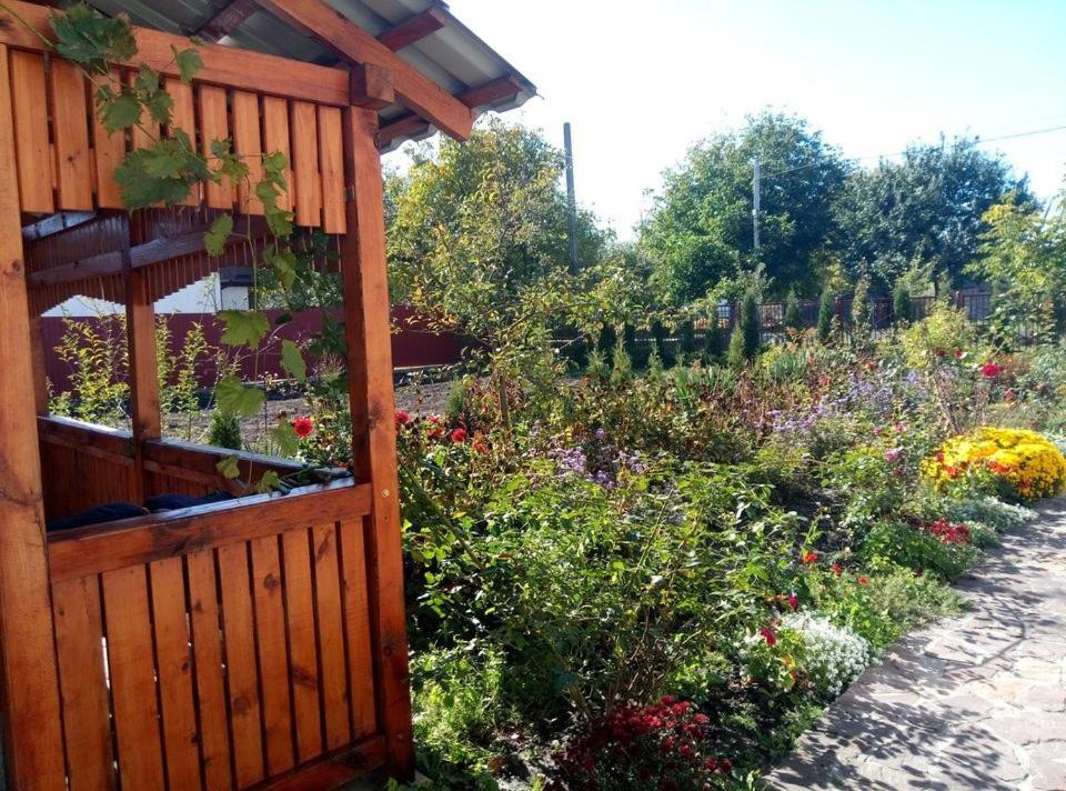 Park House Ξενοδοχείο Pochaiv Εξωτερικό φωτογραφία