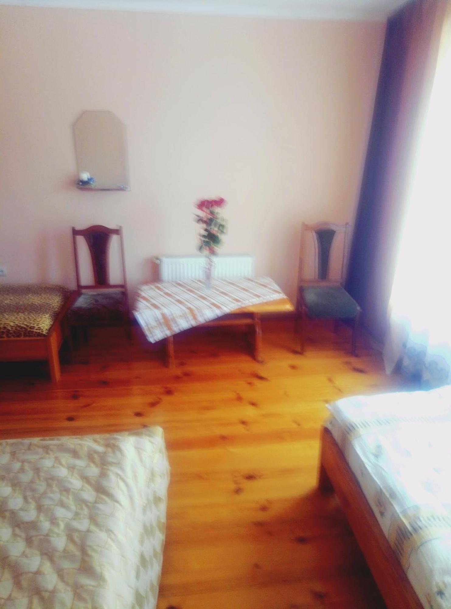 Park House Ξενοδοχείο Pochaiv Δωμάτιο φωτογραφία